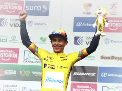Miguel Ángel López es un ciclista profesional colombiano que corre para el equipo colombiano Team Medellín-EPM