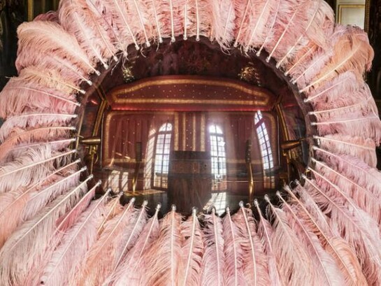 Joana Vasconcelos, Lilicoptère, 4/4, 2012, Photo Luís Vasconcelos/Courtesy Unidade Infinita Projectos | Château de Versailles