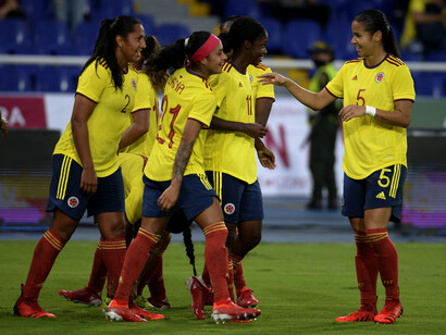 Jugadoras de la Selección Colombia Femenina celebran un gol durante la Copa América 2022 celebrada en Colombia