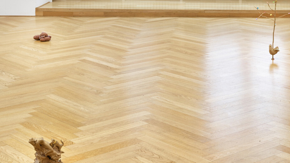 Urs Fischer. Courtesy of Galerie Max Hetzler