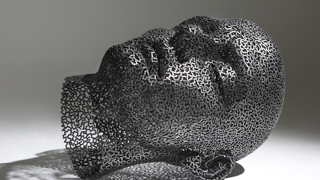 Seo Young Deok, Mediation 13, 2015, Edition of 8, Iron chain, 100 x 110 x 90 cm - 39.4 x 43.3 x 35.4 in. Courtesy Opera Gallery