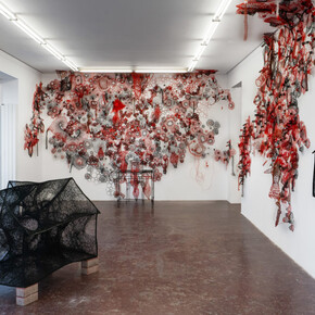 Chiharu Shiota, Exposing an inner universe, exhibition view. Courtesy of NF/Nieves Fernández Gallery