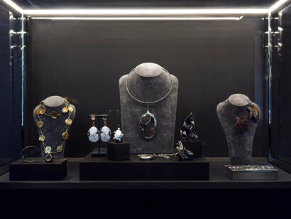 Ingrid Donat and Charlotte Perriand, Persistence of form, exhibition view. Courtesy of Carpenters Workshop Gallery