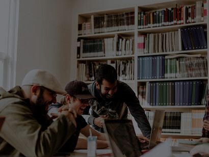 Da uno studio svolto dall’università di Harvard è risultato che il successo professionale è determinato per l’85% dal possesso di soft skill, mentre le competenze tecniche specifiche contribuiscono a questo solo nella misura del 15%