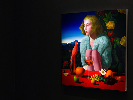 Remus Grecu, Rainbows at the edge of sorrow, vista de exhibición. Cortesía de Yusto/Giner 