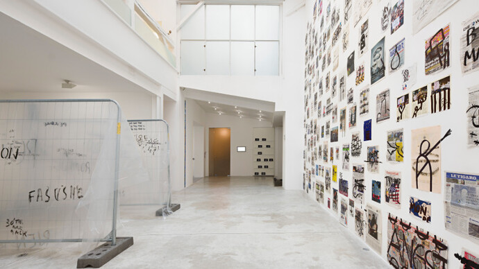 Dan Perjovschi. Courtesy of Michel Rein