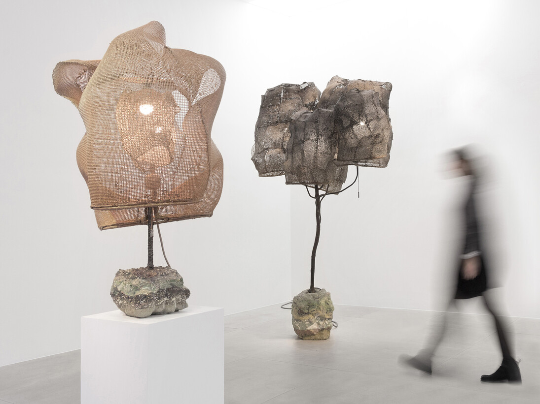 Nacho Carbonell, Light Mesh, exhibition view, Courtesy of Carpenters Workshop Gallery
