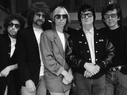 Traveling Wilburys, estuvo en activo desde 1988 a 1990