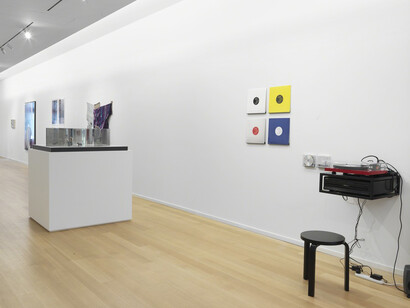 Metropolis, Exhibition view. Courtesy of Simon Lee Gallery