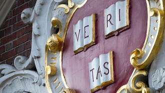 La giustizia e la cultura restano gli ultimi fari accesi in un mondo che sembra voler spegnere ogni forma di coscienza