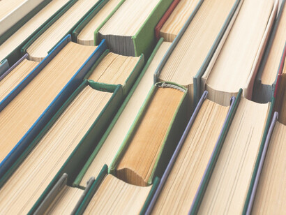 Cabezadas de varios libros distintos. La literatura es concebida de distinta forma en cada sociedad