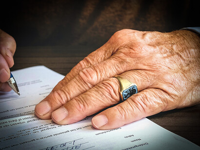 Assurance obsèques. Sans réponse de ma part, l’offre devenait de plus en plus attractive au fil des ans malgré mes lettres mortes