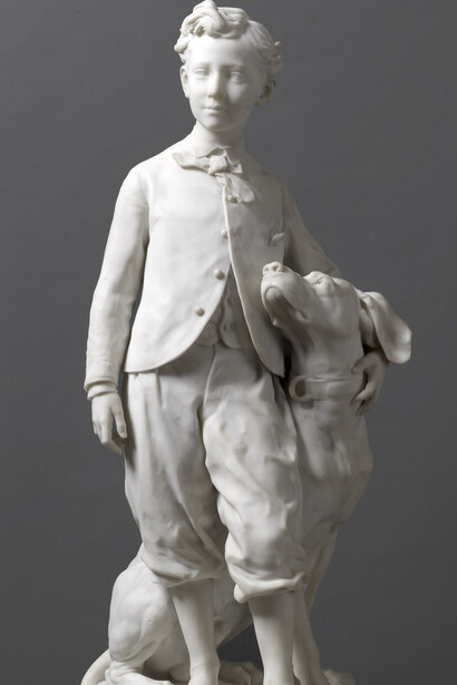 Jean-Baptiste Carpeaux (1827-1875), Le Prince impérial et le chien Nero, 1866, Marbre, 140,2 x 65,4 x 61,5 cm, Paris, musée d’Orsay, RF 2042, © RMN-Grand Palais (Musée d'Orsay) / Michel Urtado  