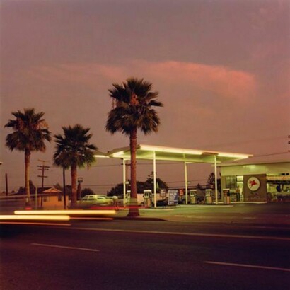 Simone Kappeler, Los Angeles Gas Station, Fuji-Film color print, 19 2/3 x 19 2/3 inches, 50 x 50 cm - 1981
