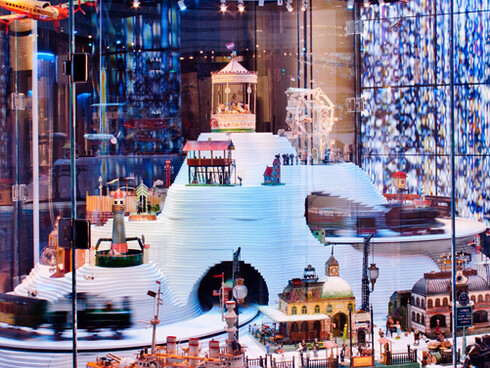 Holiday Express: Toys and Trains from the Jerni Collection. Courtesy of New-York Historical Society 