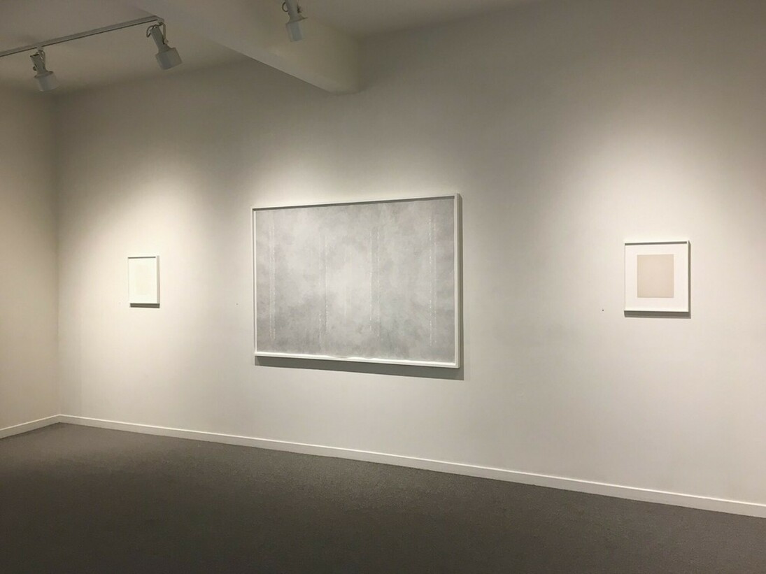 Dean Smith, Entrance, Exhibition view. Courtesy of Anglim Gilbert Gallery 