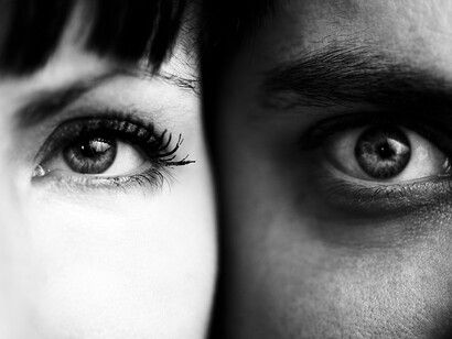 Os deslocamentos da não aceitação devem ser considerados pois as configurações que deles resultam frequentemente mudam