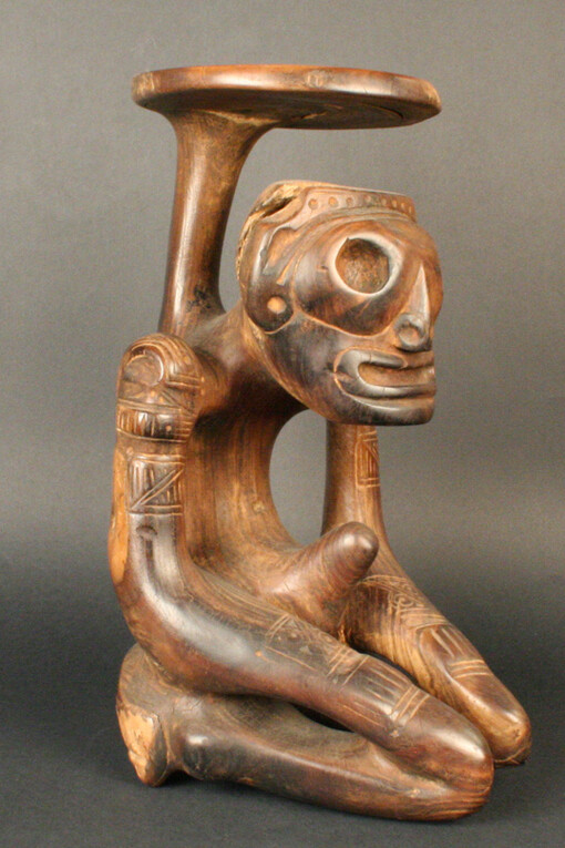 “Cemi”: Figura antropomorfa masculina

Materiales: Madera

IV Tardío según Snarski 1300 - 1500 dC

Medidas: 398 mm de alto x 200 mm de ancho