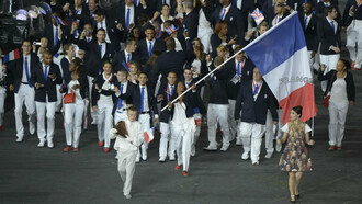 Laura Flessel, porte-drapeau français lors des Jeux Olympiques de Londres en 2012