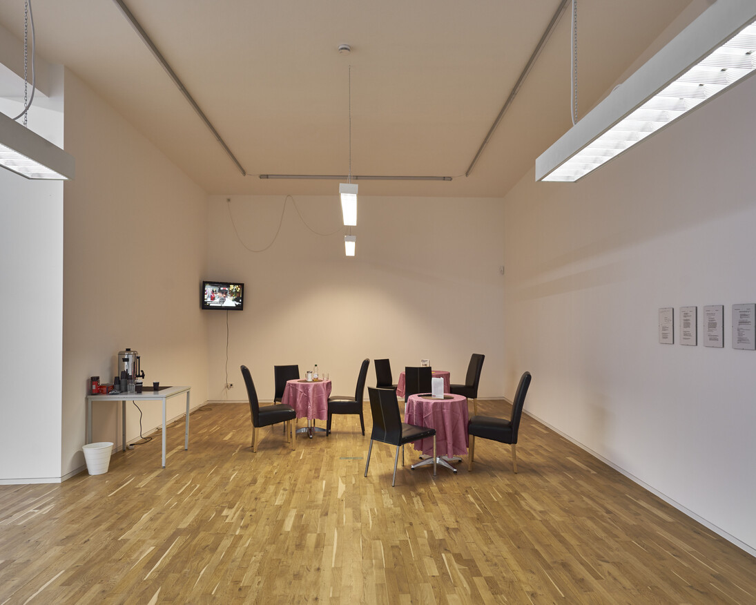 Arbeiten Gehen. Courtesy of Jahn und Jahn Gallery