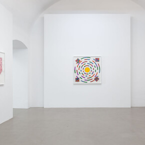 Stephen Willats, Silent influencer, ausstellungsansicht. Mit freundlicher genehmigung der Charim Gallery. Foto von Flavio Palasciano