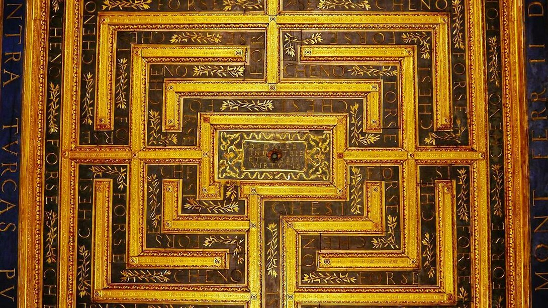 Labirinto “Forse che sì forse che no” rappresentato sul soffitto di una stanza di Palazzo Ducale di Mantova, Italia
