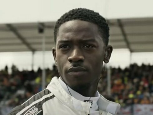 Damson Idris’s character, Joshua Pearce, is a gifted young driver navigating pressure, ambition, and legacy as he rises through the ranks of Formula 1