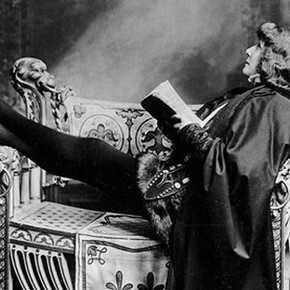 Sarah Bernhardt as Hamlet, 1899, Published by Lafayette Ltd, © Victoria and Albert Museum, London