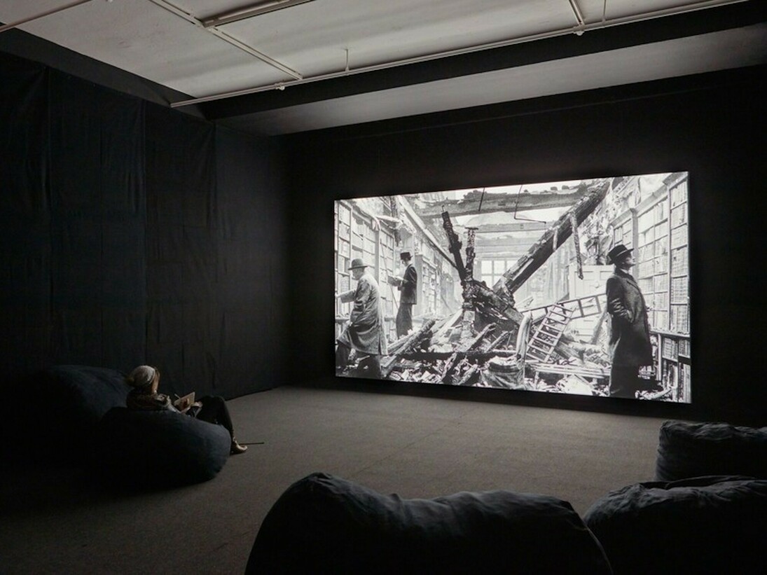 Johan Grimonprez. Blue Orchids, Exhibition view. Courtesy of Sean Kelly