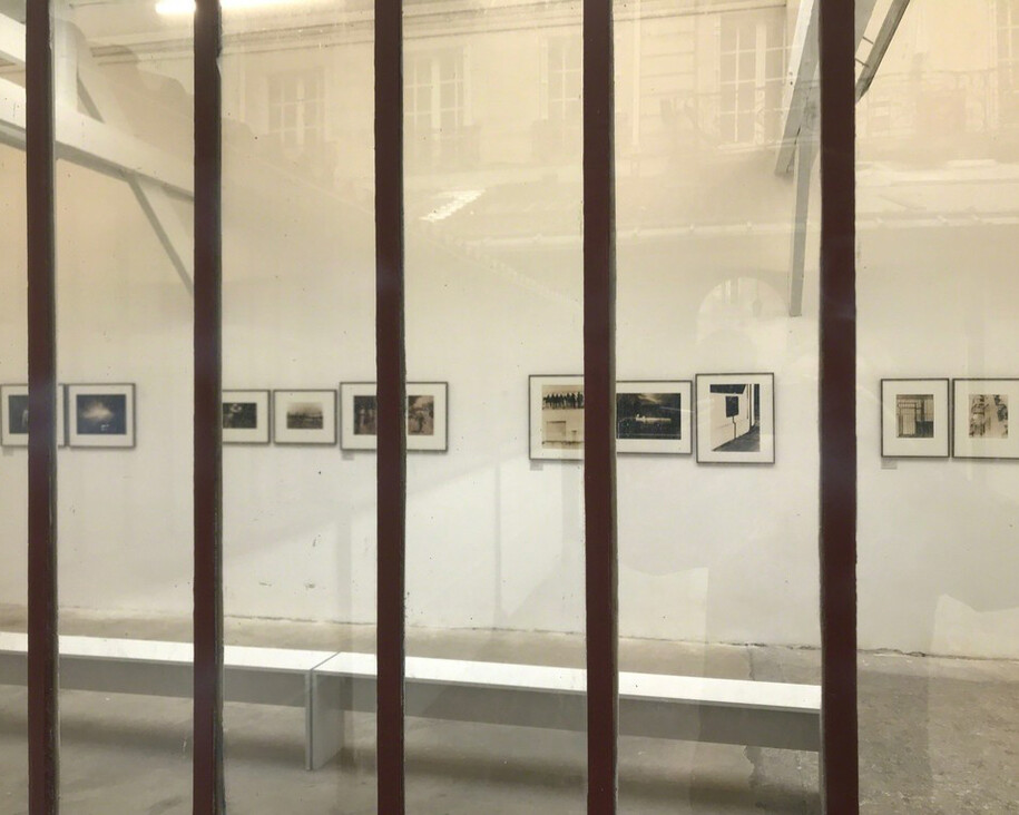 Smoke & Mirrors. Courtesy of Galerie Clémentine de la Féronnière