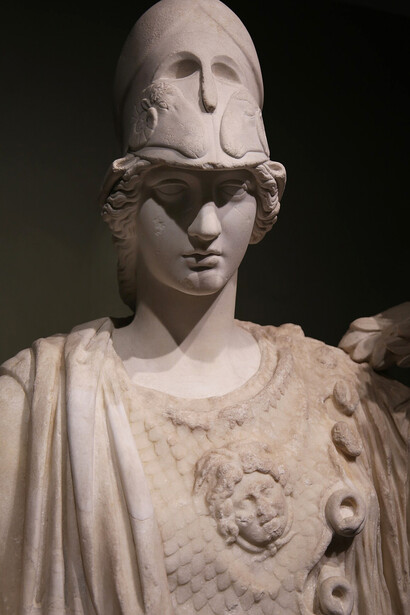 Estatua de Atenea (ca. 140-180 d. C., detalle)