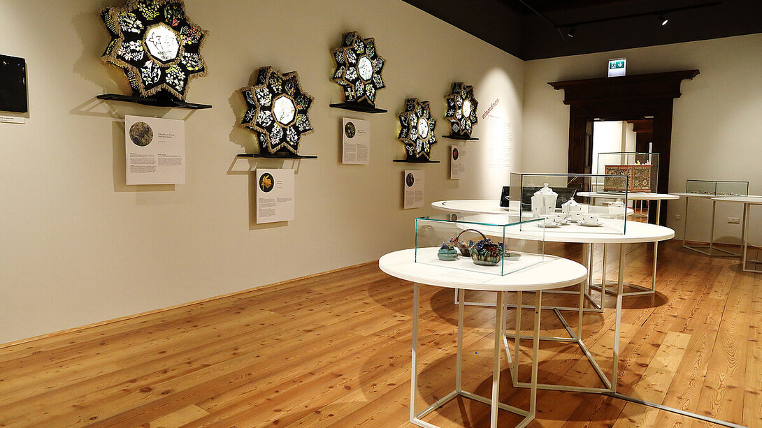 Flowers, personally. Of myths, symbols, fragrance and love, exhibition view. Courtesy of Schloss Trautenfels