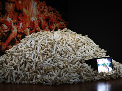 "Balkan Baroque" (1997), de la exhibición The Cleaner. Museo de Arte Contemporáneo, Belgrado, Serbia