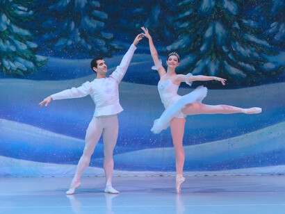 Puesta en escena de «El cascanueces» por la Ballet Academy of Pittsburgh, EE. UU.