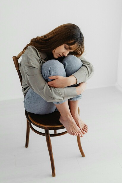 É desafiador ser mulher numa sociedade que é um país onde existem os maiores índices de feminicídio do mundo, e quando pensamos em saúde mental, sem sombra de dúvidas, todo o debate deve se enquadrar a todas as mulheres, não importa quem seja e qual realidade se tenha