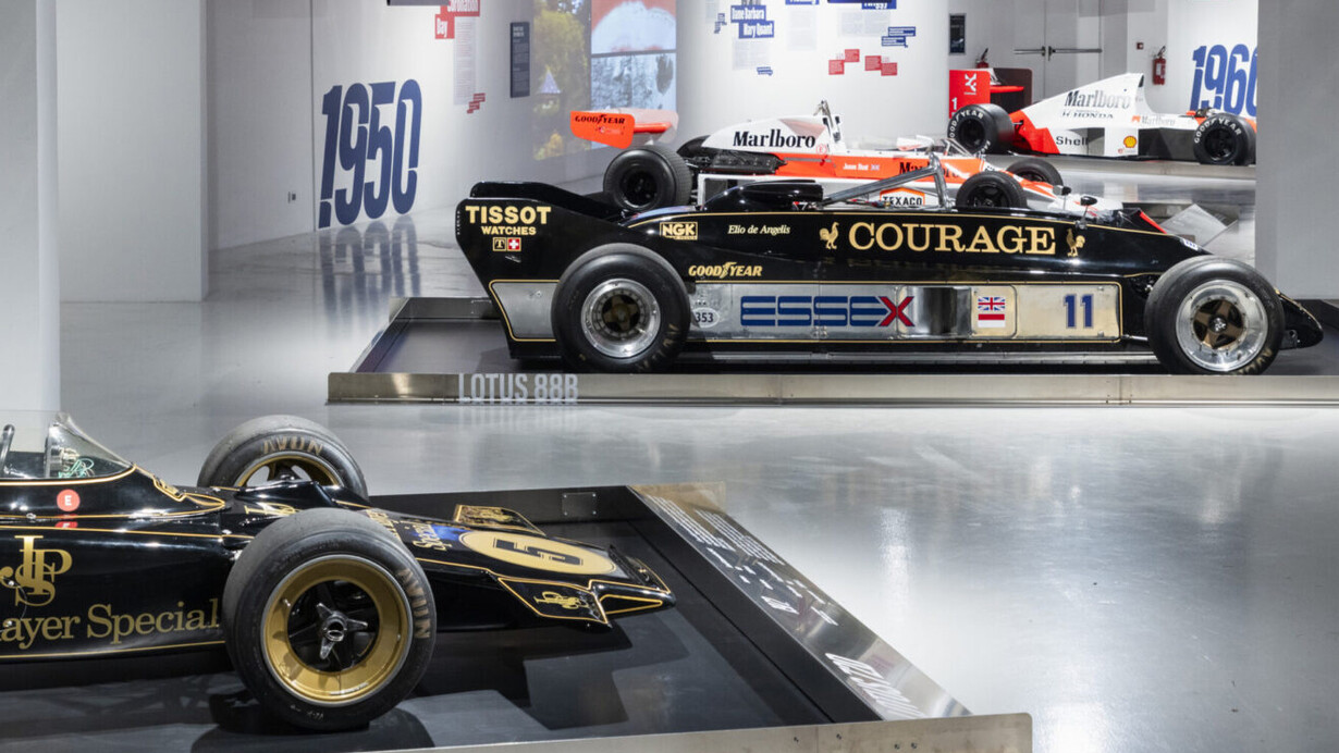 I nemici del Drake. Enzo Ferrari e le scuderie inglesi, ausstellungsansicht. Mit freundlicher genehmigung des Museo Nazionale dell'Automobile