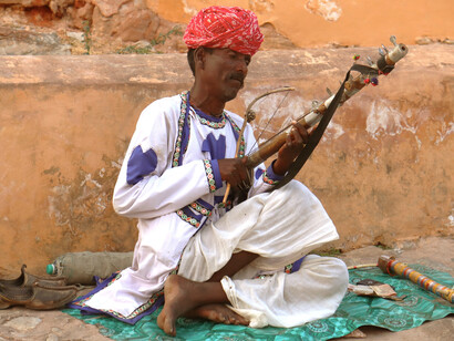 A Rajasthani folk musician preserves tradition by playing the Ravanhatha in India