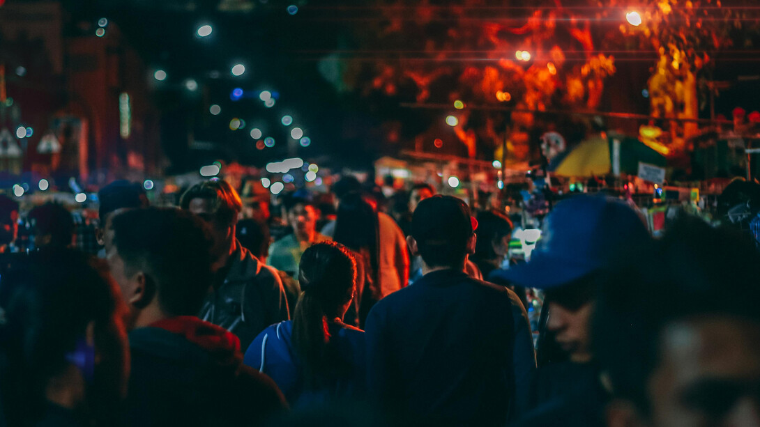 Hoy estamos ante una gran paradoja: hay demasiada gente en la Tierra
