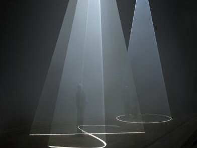 Anthony McCall. Courtesy of Albright-Knox Gallery