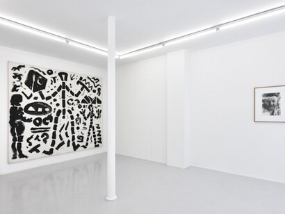 A travers A.R. Penck, Exhibition view. Courtesy of Suzanne Tarasieve 