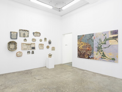 Various artists, Portals to unwritten time, exhibition view. Courtesy of Perrotin