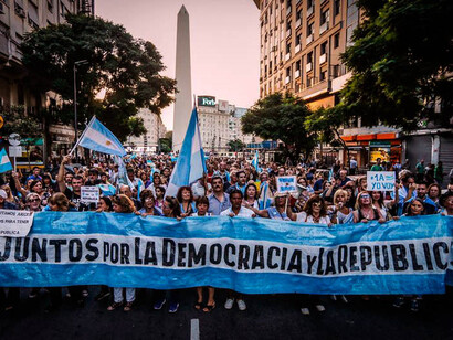 Marcha por la democracia en Argentina