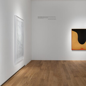 Lucio Fontana, Attesa. Le temps dans l'art, vue d'exposition. Avec l’aimable autorisation de la Galerie Tornabuoni Art 