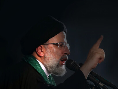 Sayyid Ebrahim Raisol-Sadati, ha ocupado varios puestos en el sistema judicial de Irán, como Fiscal General (2014 a 2016) y Vicepresidente del Tribunal Supremo (2004 a 2014)