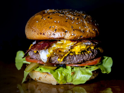 La hamburguesa es el elemento del fastfood por excelencia. Con el paso del tiempo también forma parte del trashfood