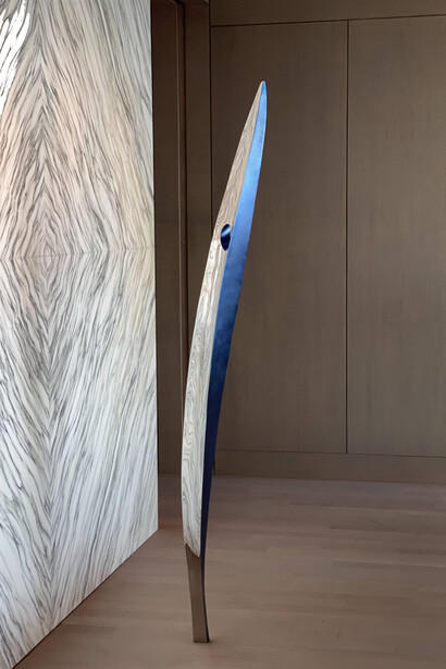 Santiago Medina, Pandora, monumental sculpture at the Ritz Carlton Hotel in Mexico City. Courtesy of Trimper Gallery