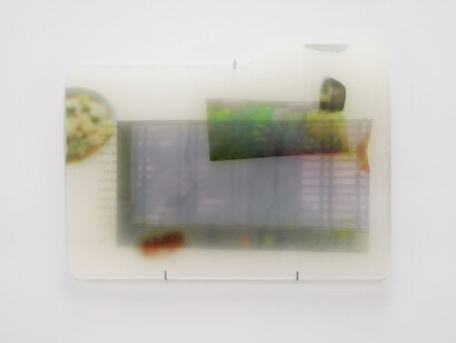 Tianyi Sun, Softbox [grocery], 2025. Courtesy of Eli Klein Gallery