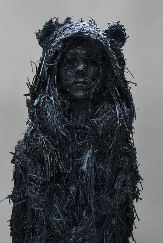Nicola Hicks, Dressed for the Woods II, 2013, [detail], plaster (to be cast in bronze), edition 3, 79 x 71 x 71 inches, © Nicola Hicks, courtesy of Flowers Gallery