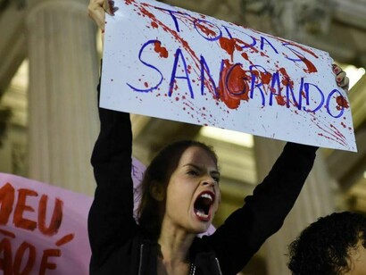 Protesto contra violações