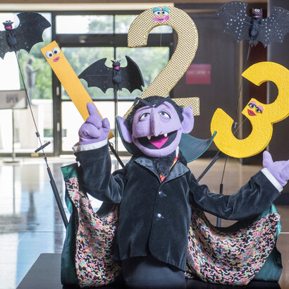 Library photo by Jay Godwin] © 2017 Sesame Workshop